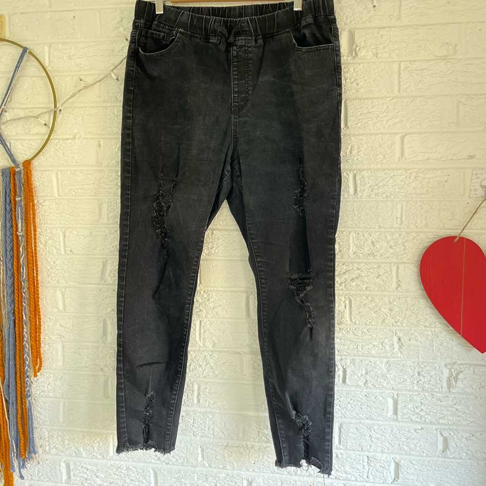 Why am I black washed distressed jeans gently used to like new condition
